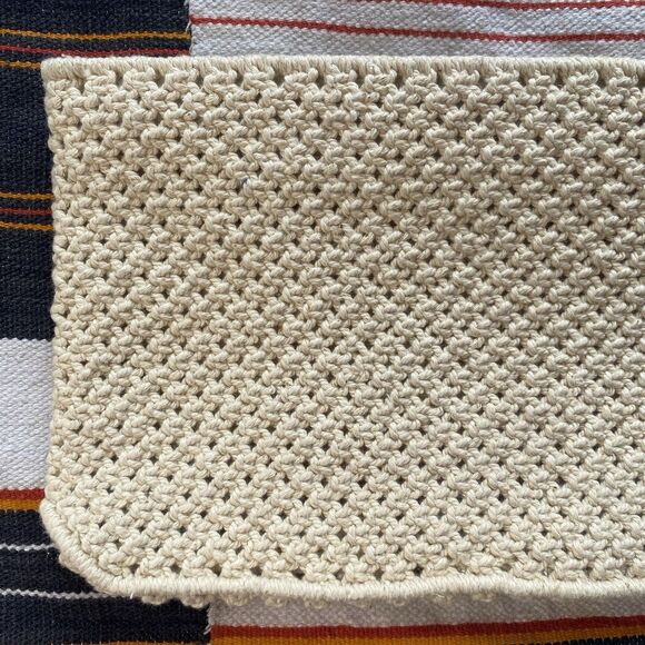 Vintage 1970’s Crochet Macrame Clutch Wristlet Handbag. Flex Frame. Never Used. - Picture 11 of 15